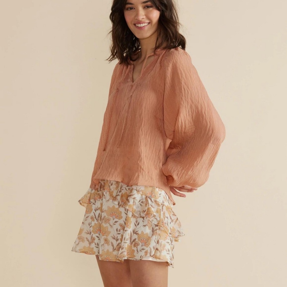 NWT. MINKPINK Nerang Blouse in Terracotta REVOLVE brand. XS.